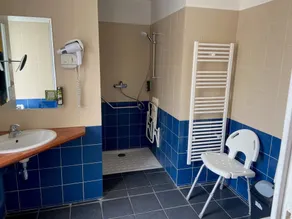 LOGIS HOTEL - La Petite Rade - Bagno