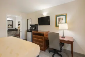 Quality Inn & Suites Greensboro near Lake Oconee - Chambre