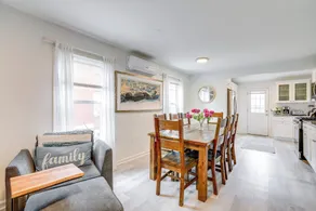 Walk to Campus & Palmer Square: Dtwn Townhome - Interiør