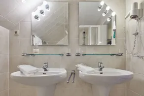 Hotel garni Sonnenhof - Bathroom