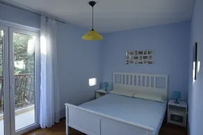 Holiday apartment with a balcony and sea view, just 300 metres from the beach - Rom