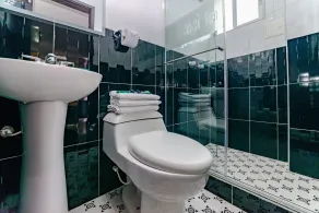 Ayenda Balcon Real - Bathroom