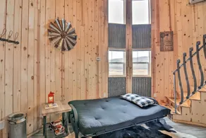 Unique Utah Tin Cabin w/ Mountain Views! - Interiør