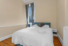 Tony Asga - Jasmine Apartment - Room