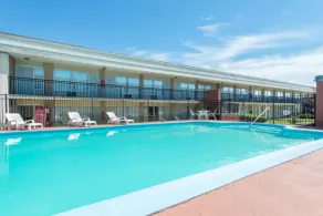 Knights Stay Inn Frankfort - Piscine