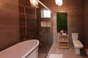 Castelinho Solemar - Família, Piscina, Hidro Spa e Praia - Auto Check-in! - Bathroom