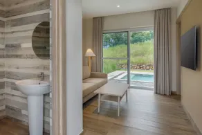 Himalayan Hideaway Resort Pokhara, The Centara Collection - Room