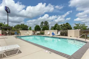 Hampton Inn Brookhaven - Pool