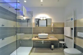 Hotel Arthur - Bathroom