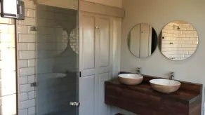 Blue Rain Guest House - Badezimmer
