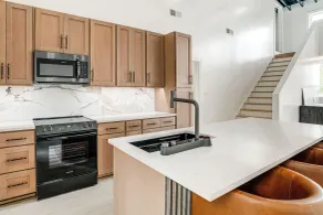 Close to Ohio River: 6BR Jeffersonville Home - Innenbereich
