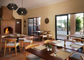 Surya Hotel - Restaurant