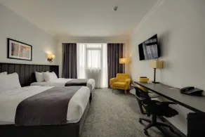 Pine Astoria Hotel - Zimmer
