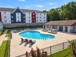 Ramada by Wyndham Tuscaloosa - Pool