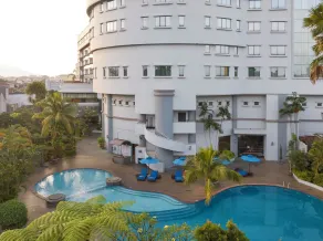 ARTOTEL Suites Aquila - Bandung - Pool