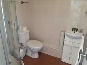 Lancaster Townhouse - Baño