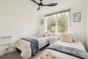 3bd 2 bthToorak Village luxurious Apartment, Relax - Rum