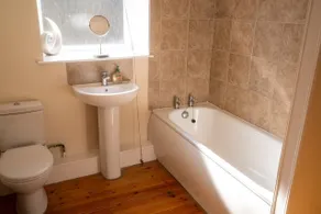 The George Inn - Bathroom