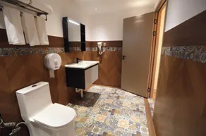 Rainbow Holiday Resort - Bathroom