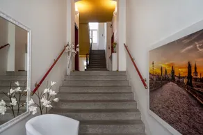 Residence Vocelova - Entrada (vista interior)