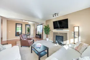 Spacious Kent Home w/ Patio Near SeaTac Airport - Innvendig