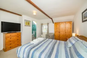 Penbarden Barn - Room