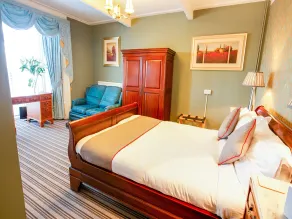 OYO Lamphey Hall - Chambre