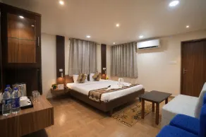 Hotel Sapphire Inn - Zimmer