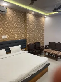 Udiksh Hotel and Restaurants - Chambre