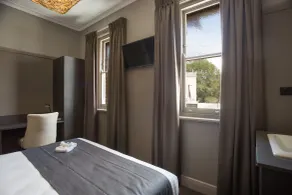 Nags Head Hotel - Room