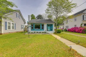 Walkable Escape in Dtwn Burgaw! Quiet Home w/ Yard - Interiør