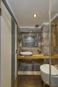 Sea View Hotel - Bathroom