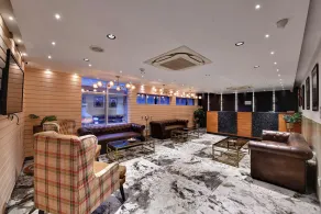 RNB Select Hotel Walk in Lucknow - Reception