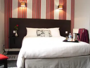 Logis Hotel - Le Charleston - Chambre