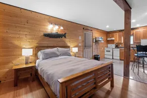 Wild Pacific Waterfront Cabins - Room