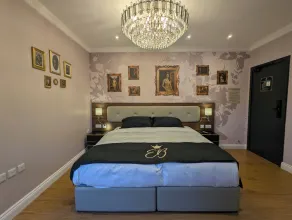 Empress Building - Room
