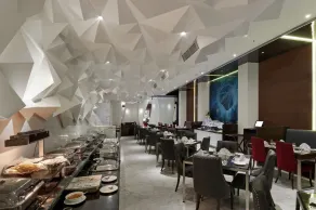 The Elanza Hotel, Bangalore - Restaurant