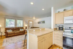 Half Mi to Beach: Rockaway Beach Home w/ Grill! - Interiør