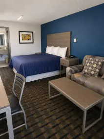Ameristay Inn & Suites - Zimmer