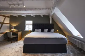 Bachofer - Room