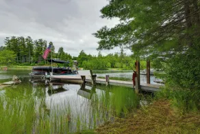 All-season Family Retreat w/ Dock on Loon Lake! - Innenbereich
