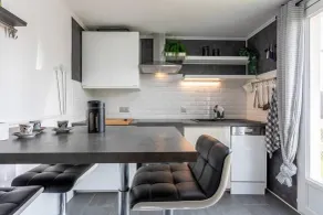 Rez de jardin Salle de réunion - Privat køkken
