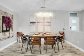 Near Downtown Palm Springs Home with Mountain Views - Interiør
