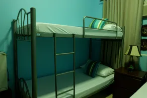 Connecting Flight Mactan Cebu Hostel - Room