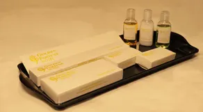 Golden Fortune Suites Hotel - Chambre