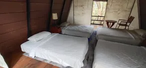 Seribu Batu Songgo Langit Resort & Camp - Værelse