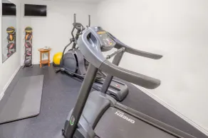 Days Inn by Wyndham Eureka CA - Fitness facility