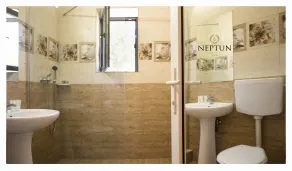 Neptun Resort - Bathroom