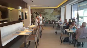 Cosmopolitan Hotel - Restaurant