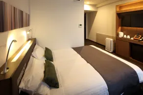 Y's HOTEL Hanshin Amagasaki Ekimae - Chambre